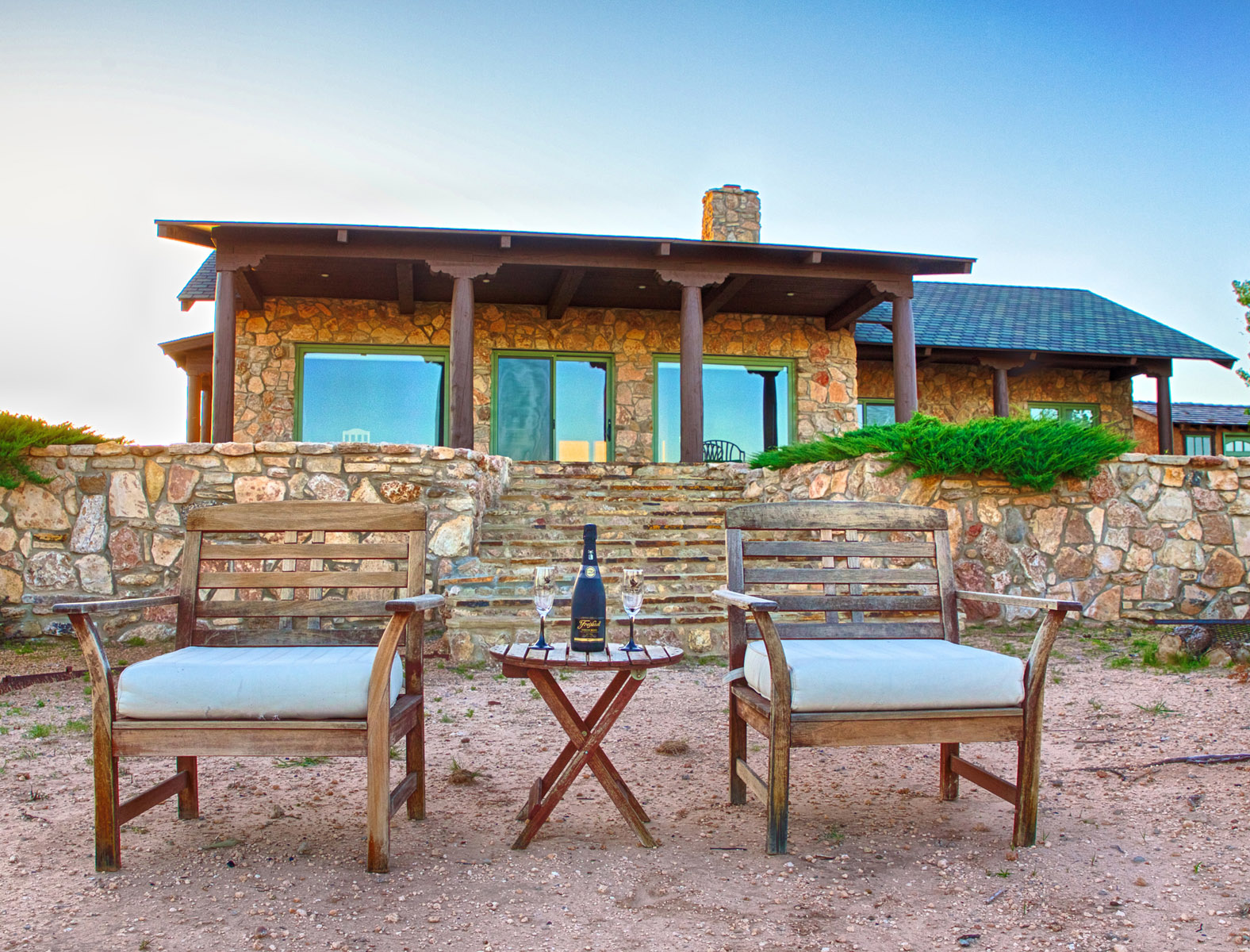 Skyhouse Skyhouse Cabin Photo Gallery